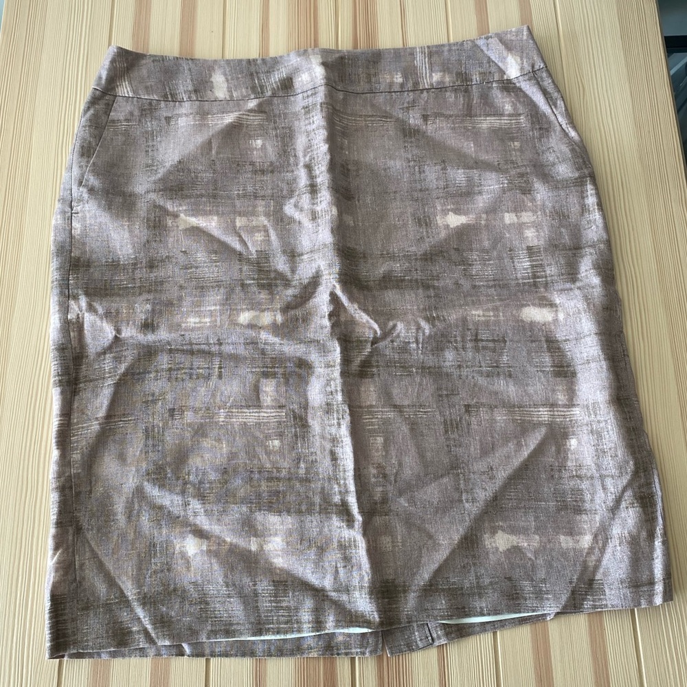 LOFT 100% Linen Pencil Skirt